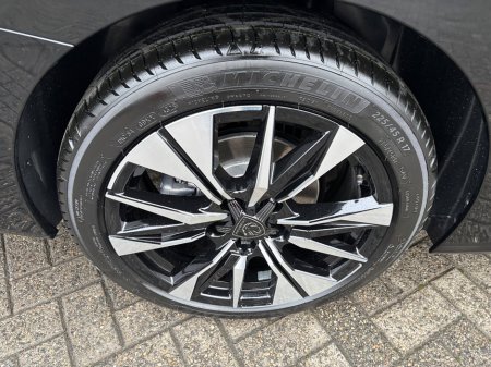 2026 Peugeot 308 Allure 1.2 PureTech Hybrid 136 e-DCS6 €38,695 thumbnail