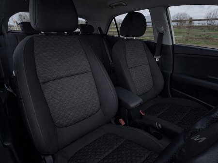 2023 Kia Rio - thumbnail 11