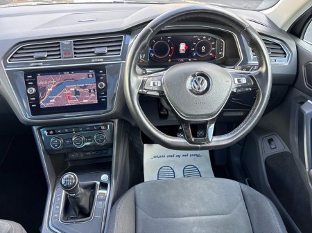 2019 Volkswagen Tiguan - thumbnail 16