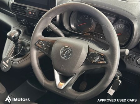 2022 Vauxhall Combo - thumbnail 16