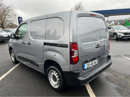 2023 Citroen Berlingo LX BLUEHDI 100 MWB (Price ex vat) €13,950 thumbnail