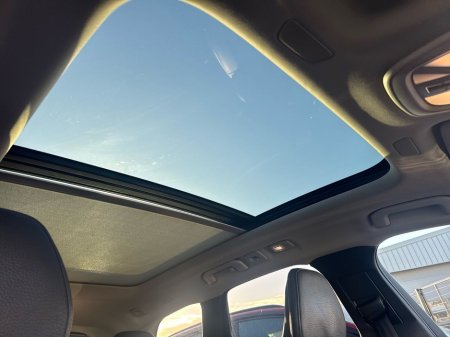 2023 Volvo XC60 T6 PHEV 350hp AT8 Plus (dark theme) €44,975 thumbnail