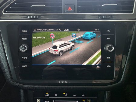 2024 Volkswagen Tiguan A7 LIFE 2.0 TDI D7F 150 €44,950 thumbnail