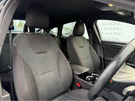 2018 Ford Mondeo - thumbnail 13