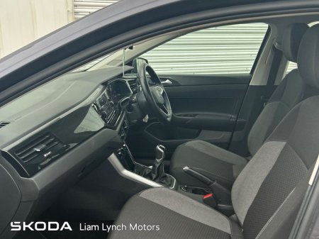 2022 Volkswagen Polo - view 4