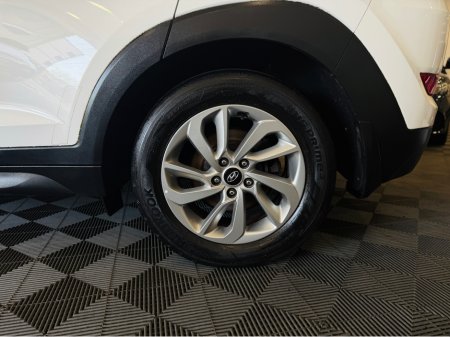 2016 Hyundai Tucson - thumbnail 13