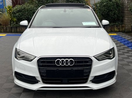 2015 Audi A3 S-LINE 1.4 TFSI * HUGE SPEC * // OPENING PAN ROOF // NEW 19" S-LINE ALLOYS // S-LINE INTERIOR €19,900 thumbnail