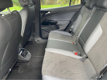 2024 Volkswagen ID.4 - thumbnail 5