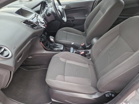 2016 Ford Fiesta - thumbnail 20