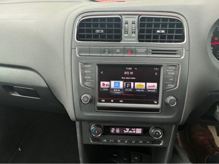 2015 Volkswagen Polo - thumbnail 22