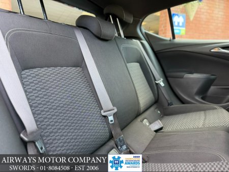 2017 Opel Astra - thumbnail 16