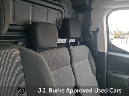 2024 Peugeot Partner PARTNER PRO PLUS 1.5 HDI 100 1 thumbnail