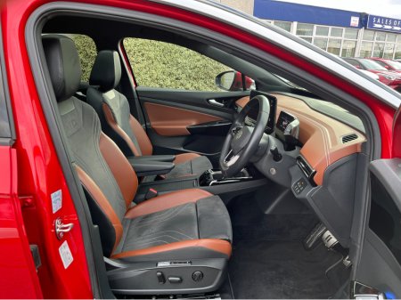 2022 Volkswagen ID.4 PRO TECH 77KWH //MASSIVE SPEC//HEATED ELECTRIC MEMORY MASSAGE SEATS//PANORAMIC GLASS ROOF//HEAD UP DISPLAY//360 PARKING CAMERAS// €28,950 thumbnail
