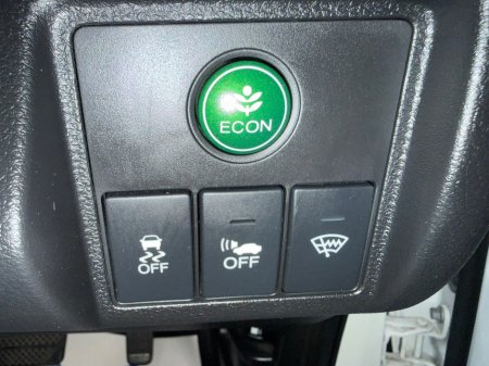 2015 Honda Vezel  €14,590 thumbnail