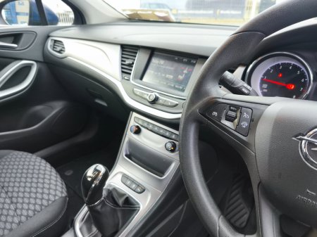 2017 Opel Astra - thumbnail 13