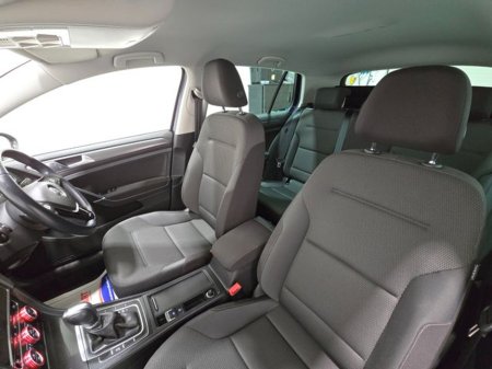 2019 Volkswagen Golf - thumbnail 19