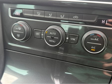 2018 Volkswagen Golf - thumbnail 18