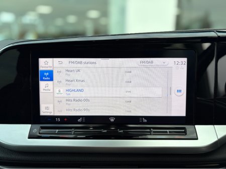 2023 Ford Tourneo Connect TITANIUM ECOBLUE €36,999 thumbnail