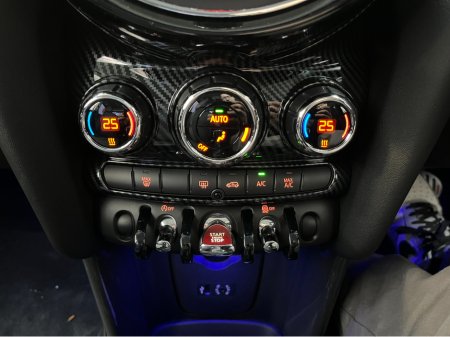 2017 MINI Cooper - thumbnail 16