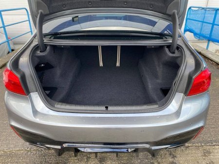 2017 BMW 5 Series - thumbnail 13