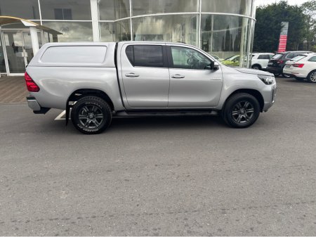 2021 Toyota Hilux 2.4 DOUBLE CAB SR5 4DR €38,500