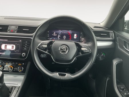 2023 Skoda Superb AMBITION 2.0 TDI 150HP 5DR €34,500 thumbnail