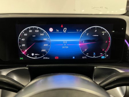 2024 Mercedes-Benz GLB 200d 5 Seat Progressive - Reversing Camera - Ambient Lighting - Sat Nav - Climate Control - Heated Seats - Keyless Start - Apple CarPlay/Android Auto €53,950 thumbnail