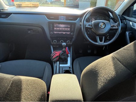 2017 Skoda Octavia - thumbnail 6