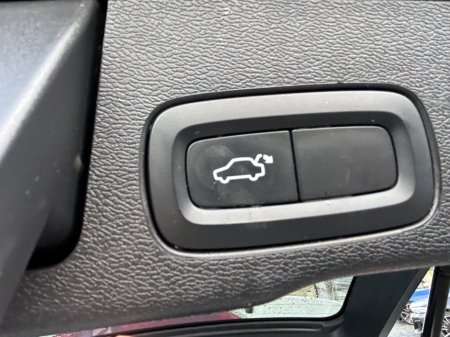 2020 Volvo XC60 - thumbnail 37