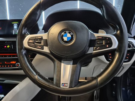 2017 BMW 5 Series - thumbnail 16