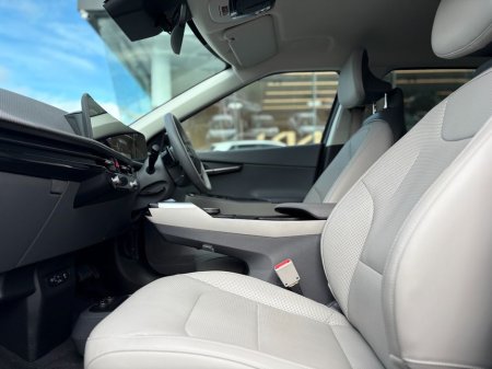 2025 Kia EV6 - thumbnail 2