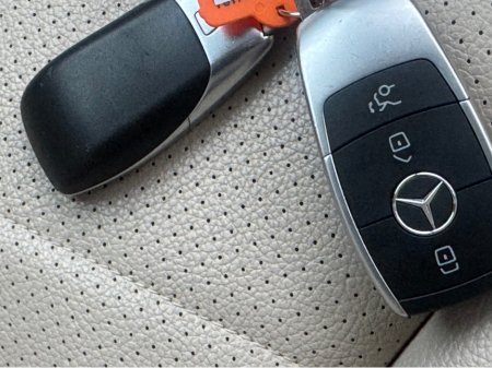 2021 Mercedes-Benz GL Class 200 D 5DR AUTO €33,750 thumbnail