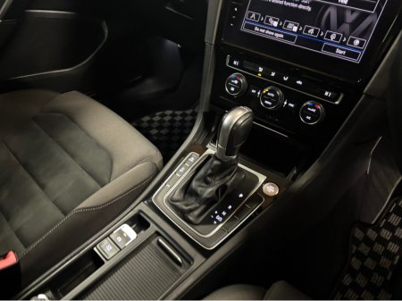 2018 Volkswagen Golf 1.4 TSI DSG HILINE €19,499 thumbnail