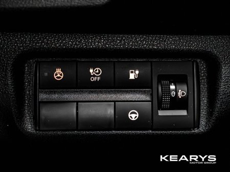 2025 Nissan Leaf - thumbnail 16