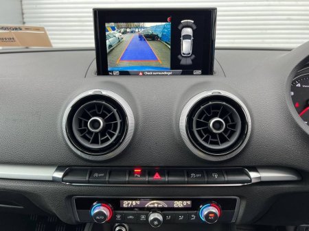 2017 Audi A3 S-LINE PACK 1.4 TFSI // APPLE CARPLAY/ANDROID AUTO // NEW 19" S-LINE ALLOYS // DUAL ZONE CLIMATE CONTROL €18,900 thumbnail