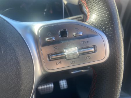 2020 Mercedes-Benz GLB - thumbnail 15