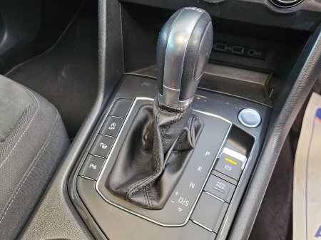 2019 Volkswagen Tiguan - thumbnail 16