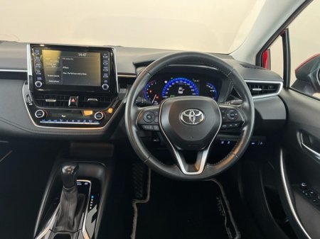 2022 Toyota Corolla COROLLA HYBRID LUNA SALOON 4DR AUTO €25,950 thumbnail