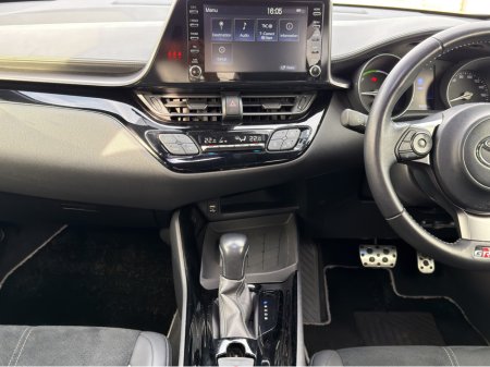 2019 Toyota C-HR - thumbnail 11