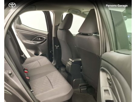 2025 Toyota Yaris - thumbnail 12