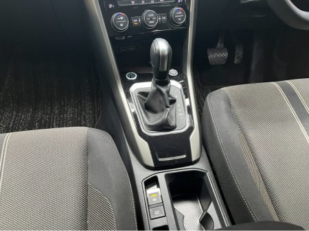 2020 Volkswagen T-Roc - thumbnail 18