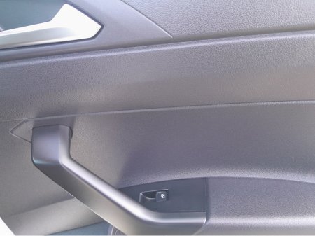 2022 Volkswagen Polo LIFE 1.0 TSI 95BHP MANUAL 5SPEED 5DR €18,400 thumbnail