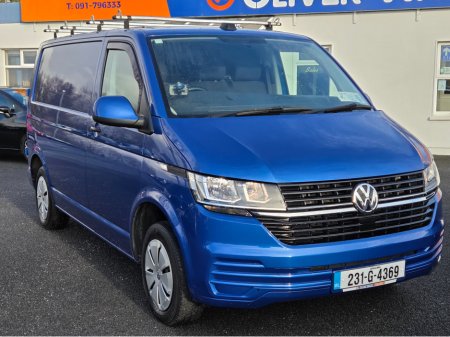2023 Volkswagen Transporter T28 STARTLINE TDI €25,950 thumbnail