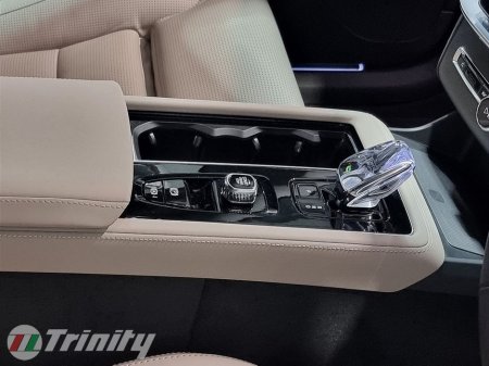 2025 Volvo XC90 * ULTRA * T8 2.0 PHEV * AWD * AUTOMATIC * STUNNING SUV * TRINITY VOLKSWAGEN * thumbnail