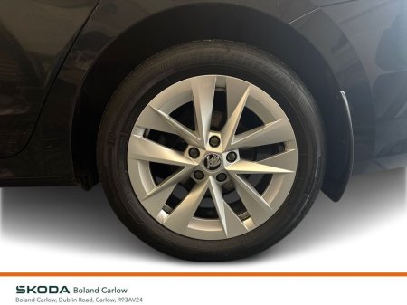 2024 Skoda Octavia 2.0TDI AMB DSG *2YR WARRANTY* €55 P/W ON PCP €30,995 thumbnail