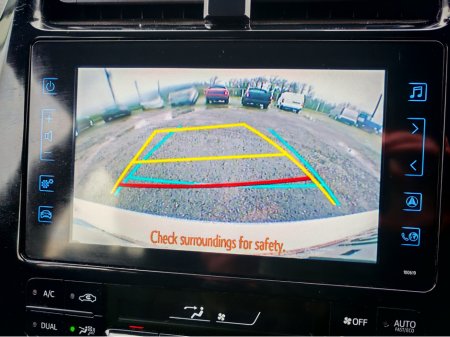 2018 Toyota Prius - thumbnail 7