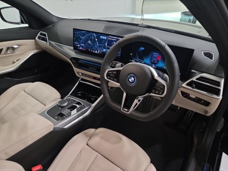 2026 BMW 3 Series 330e M Sport Saloon thumbnail