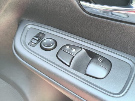 2019 Nissan Micra - thumbnail 24