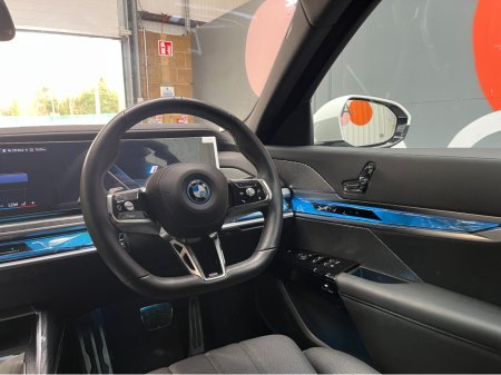 2025 BMW i7 - thumbnail 19