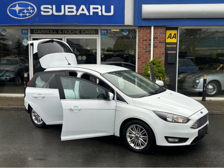 2017 Ford Focus - thumbnail 24